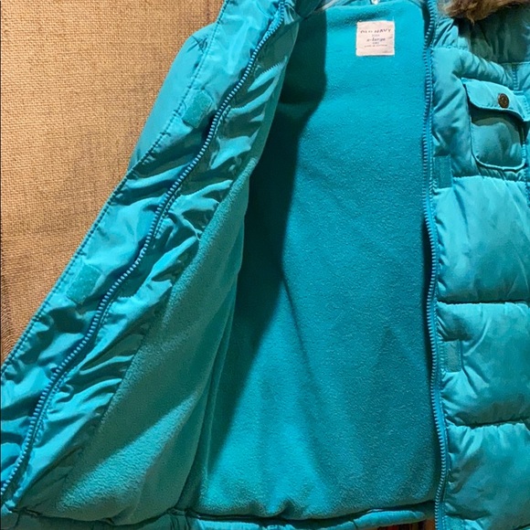 Old Navy Puffer coat - Picture 9 of 15